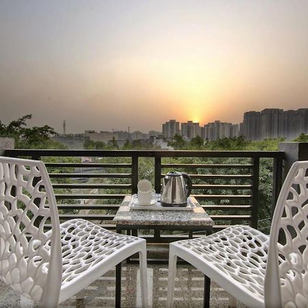 Hotel Premier Noida 135 Extérieur photo